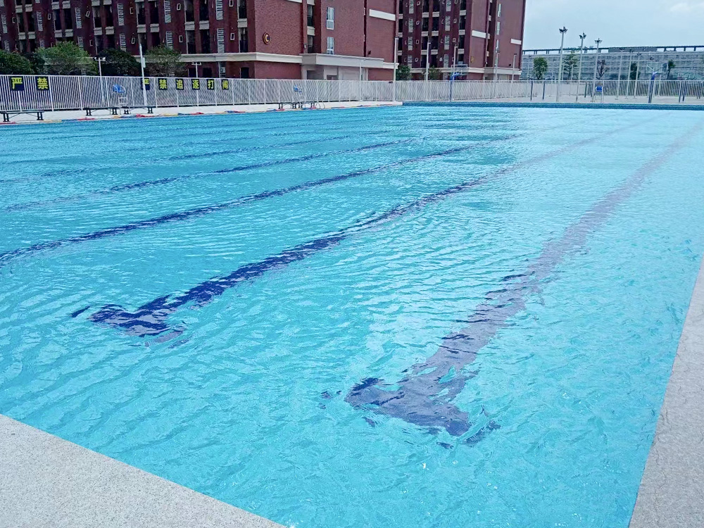 中山市迪茵公學(xué)泳池.jpg